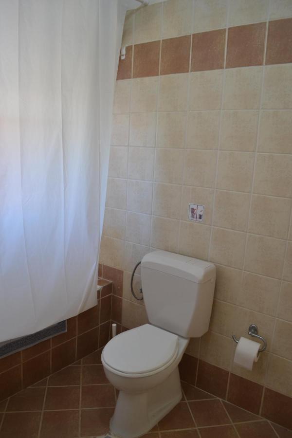 Feidiou 1 Apartment Aegina Exterior photo