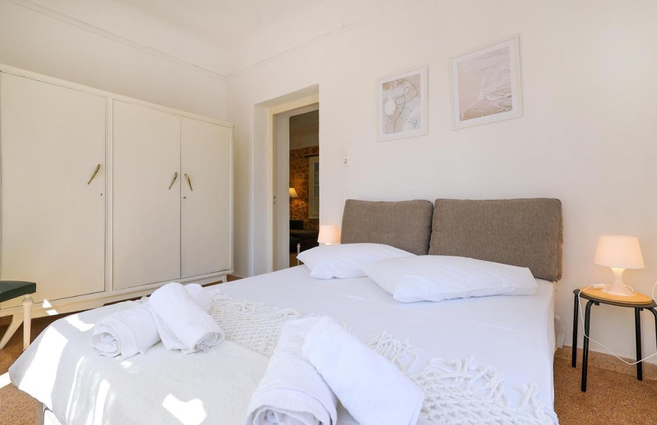 Feidiou 1 Apartment Aegina Exterior photo